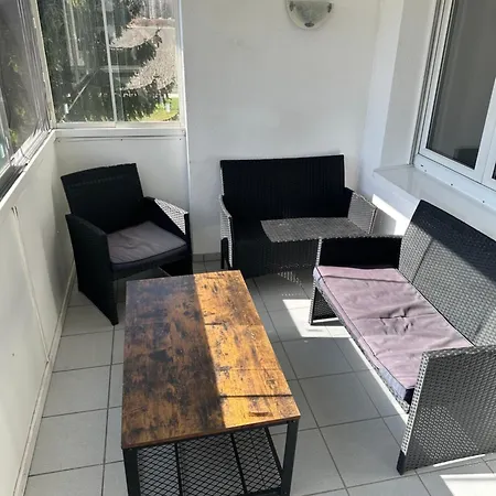 Schoene In Lage ホーエネムス